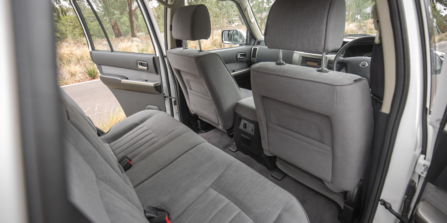 Nissan patrol салон